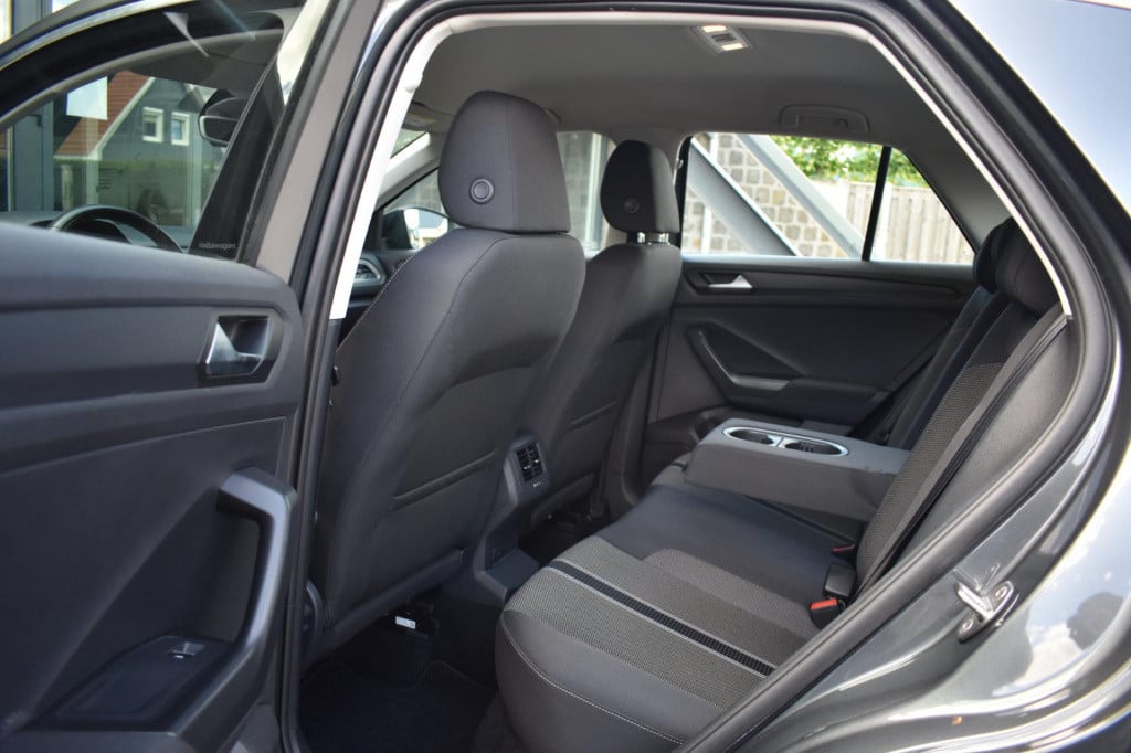 Volkswagen T-roc 1.0 tsi | camera | apple carplay | android auto | navigati