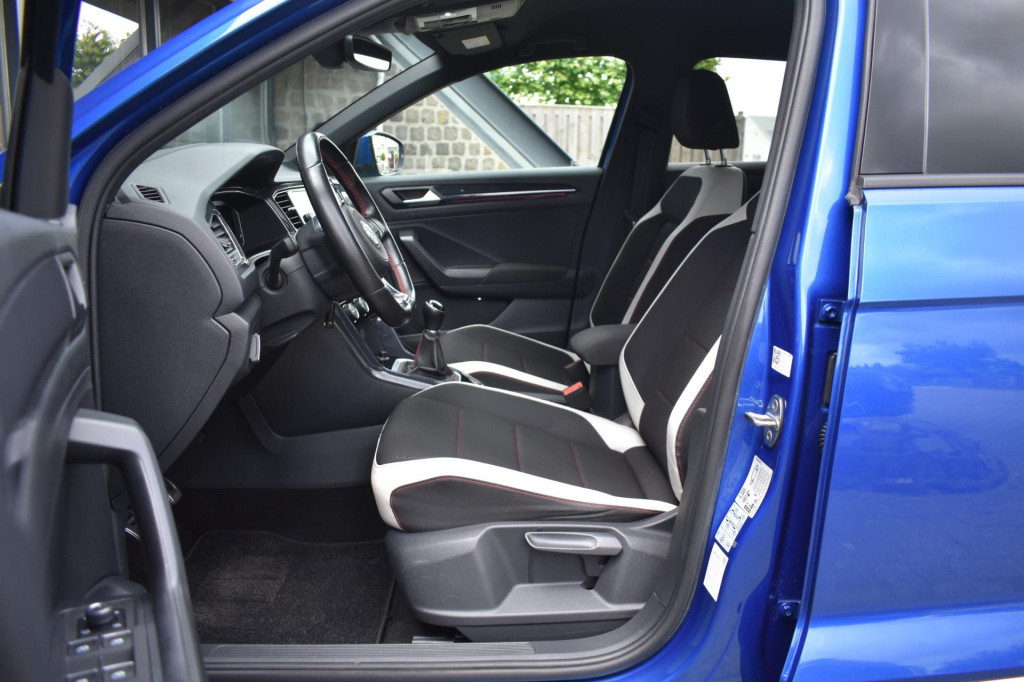 Volkswagen T-roc 1.0 tsi sport | virtual cockpit | trekhaak | camera | nap 