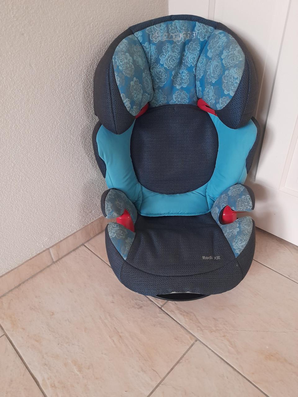 Maxi cosi autostoel  15 /36 kg (in goede nette staat )