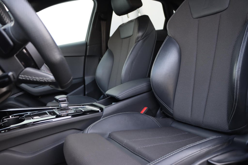 Audi A4 limousine 35 tfsi s edition competition s-tronic