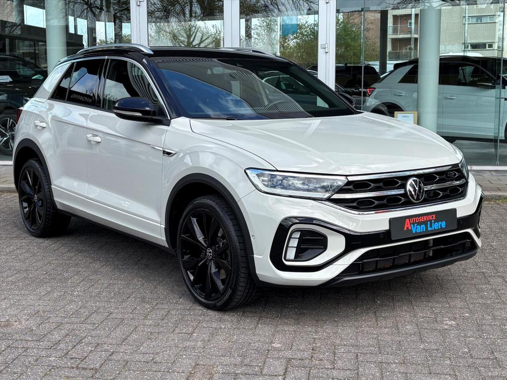 Volkswagen T-roc 1.5 tsi 150pk 7-dsg r-line black|camera| dodehoek|trekhaak