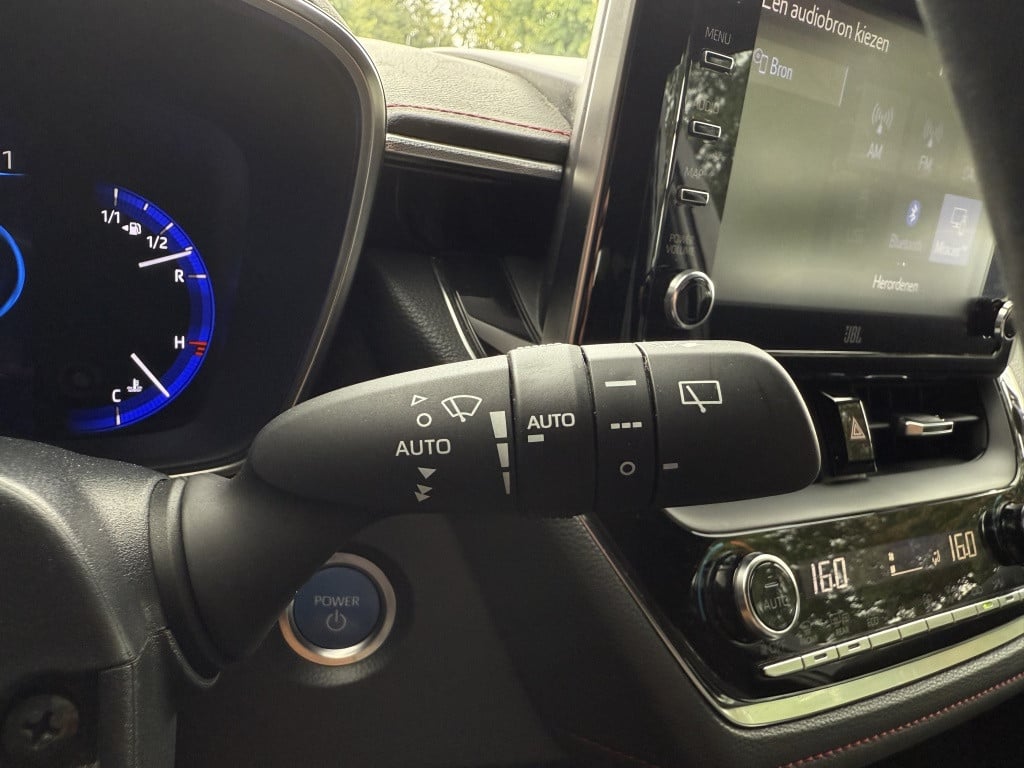 Toyota Corolla Touring Sports 2.0 hybrid executive // 185pk // jbl audio //