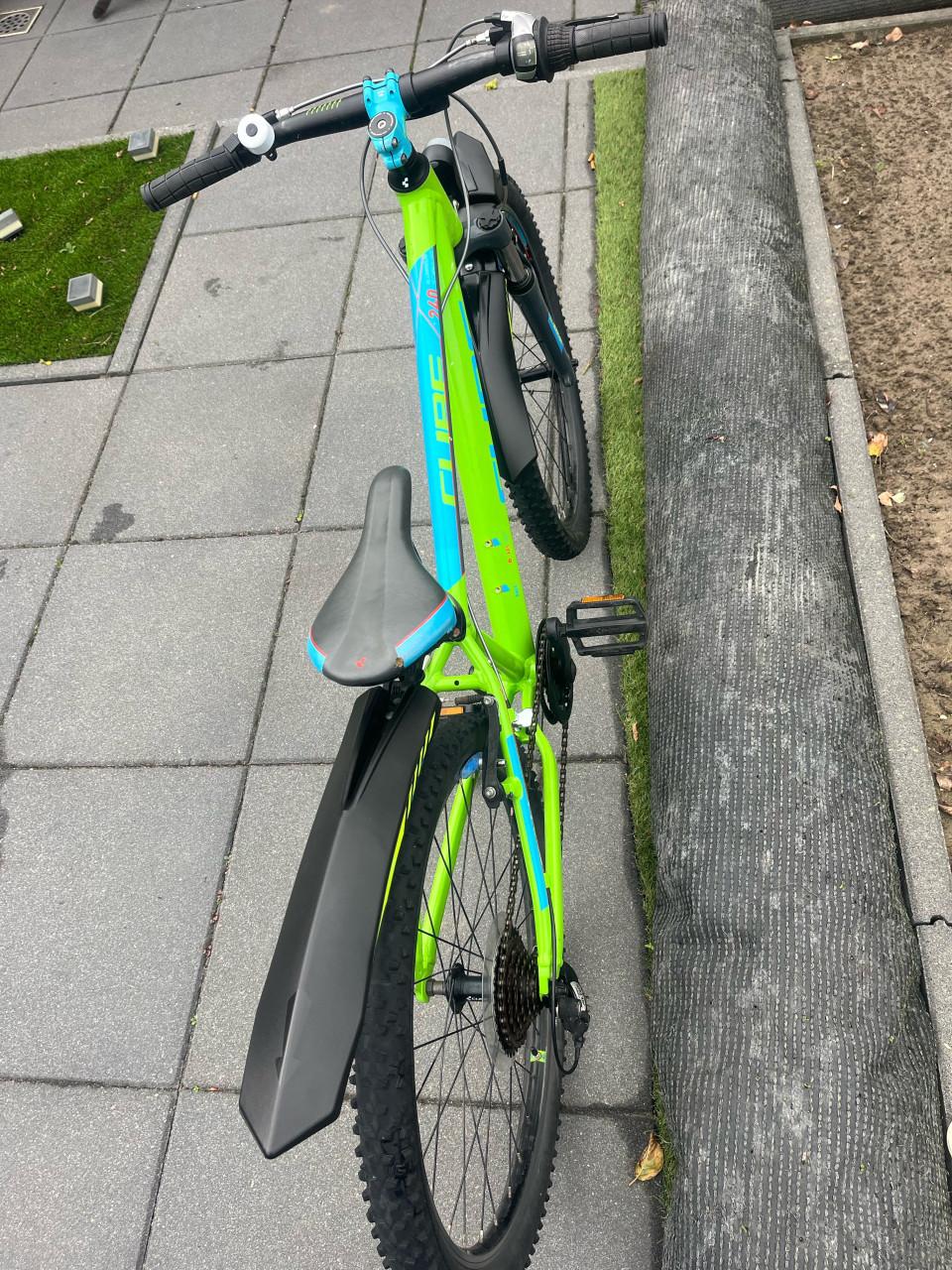 Cube 240 Acid 7v 24 inch stoere jongensfiets