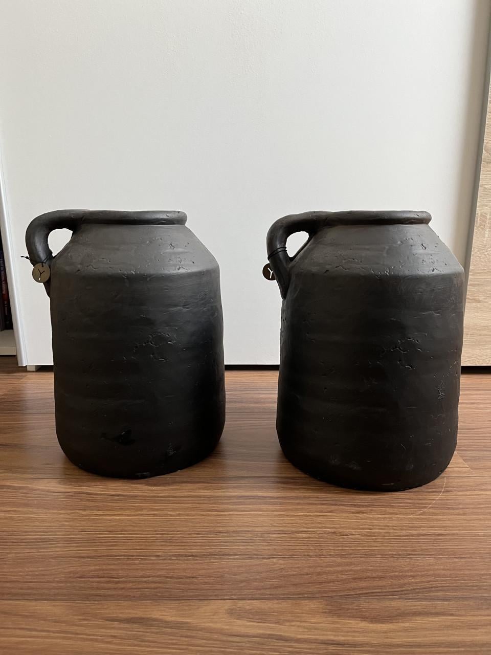 Zwarte stenen vazen (set van 2)