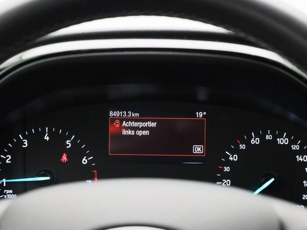Ford Fiesta 1.0 ecoboost hybrid titanium | parkeer sensoren | cruise contro