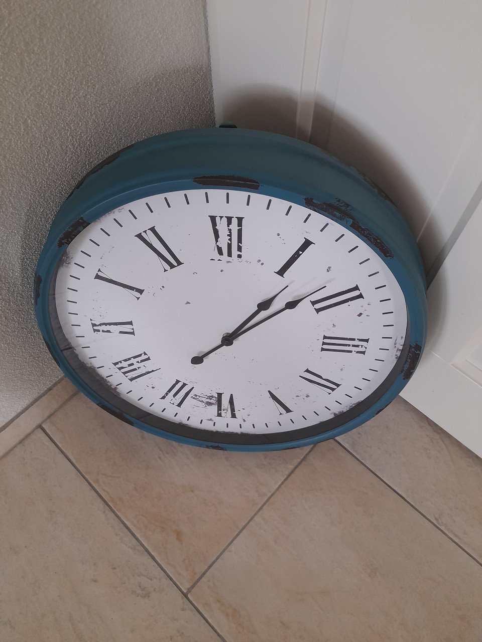 Prachtige  vintage/ industrie klok  (51cm doorsnede 8cm dik) i.g.st.