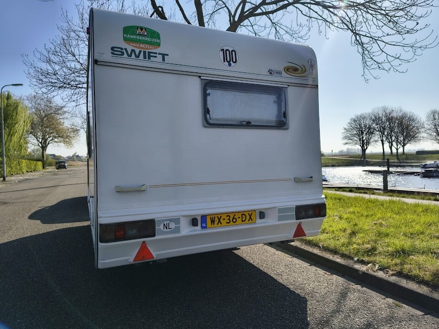 Caravan Swift Toscane 390 + Mover + Voortent