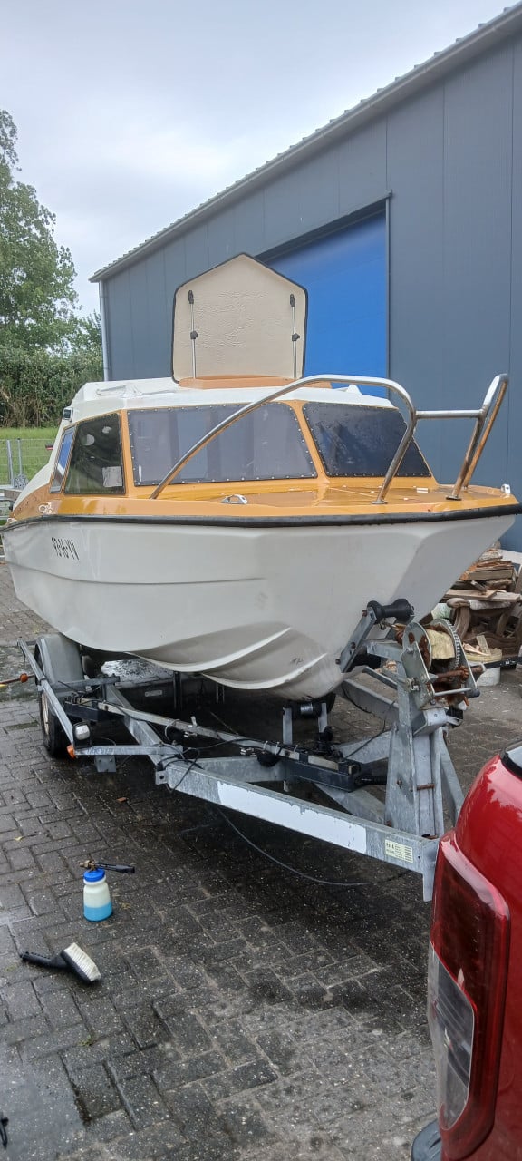 Microplus 502 kajuitboot