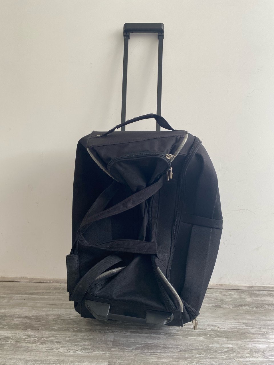 Reistas/ sporttas/ trolley