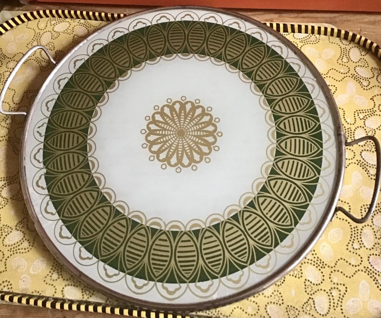 Vintage plateau brocant