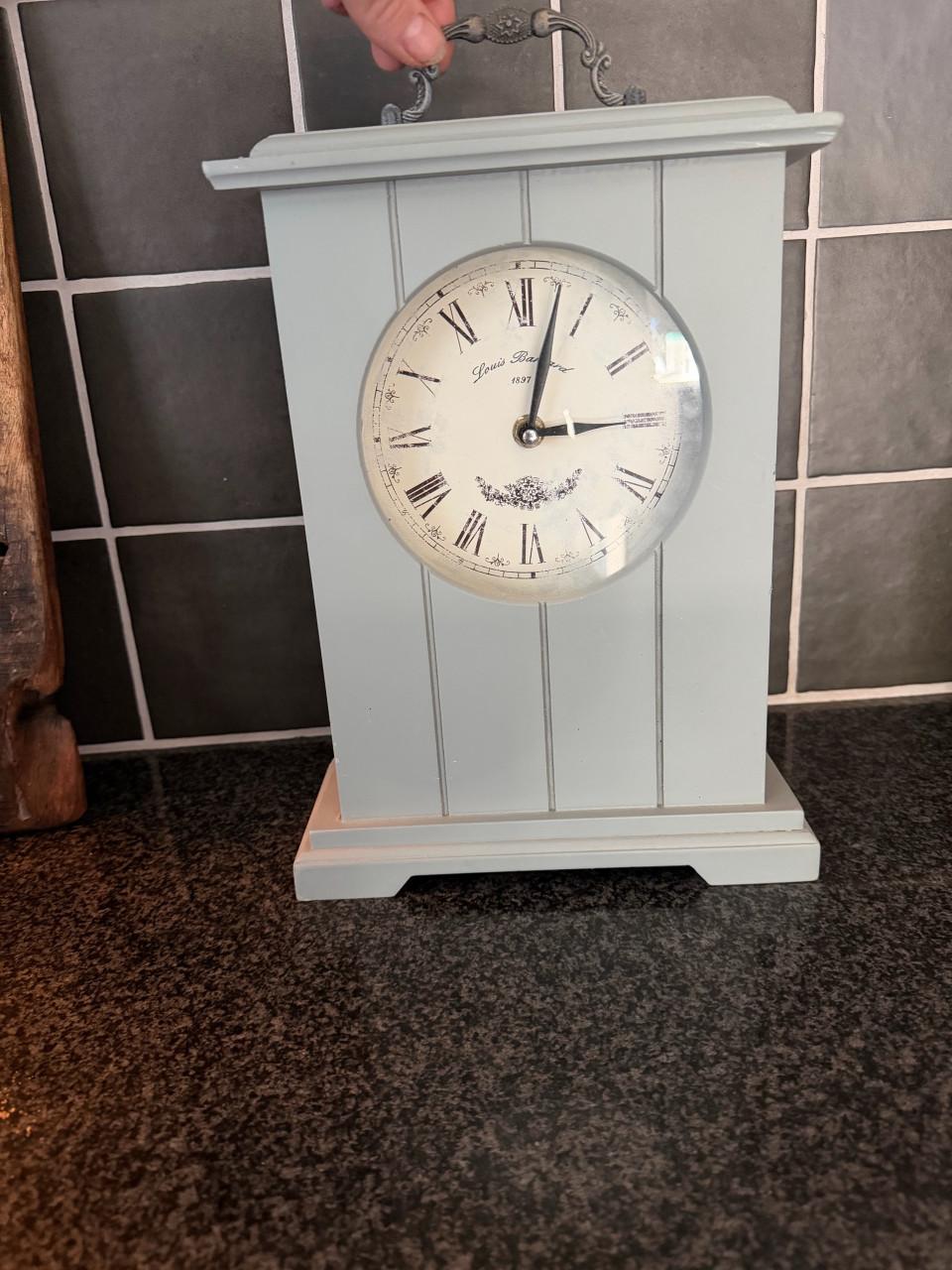 Landelijke tafel klok