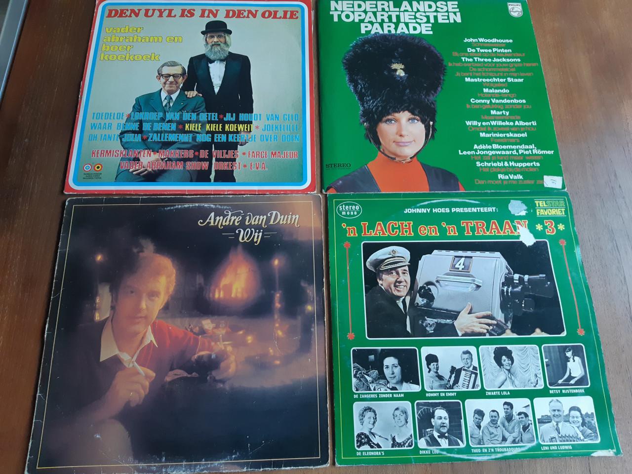 12 Nederlandstalige lp's voor 12 euro