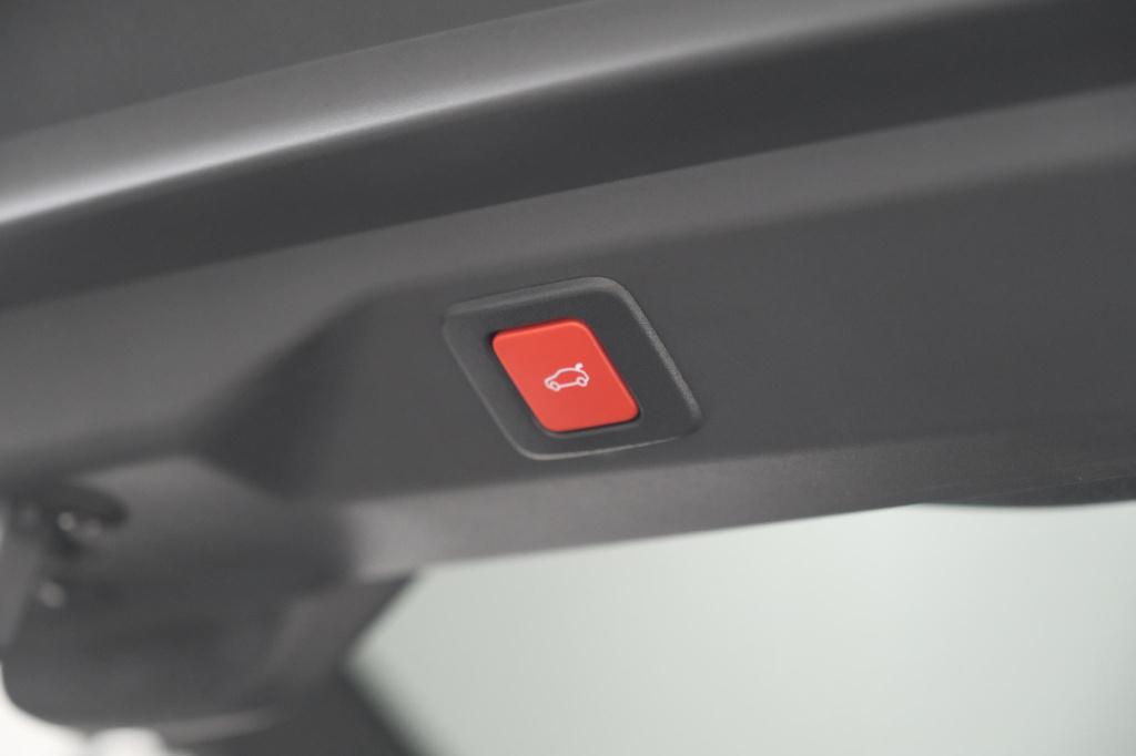 Peugeot E-3008 gt 210 73 kwh | schuif-/kanteldak | 360 vision & drive assis