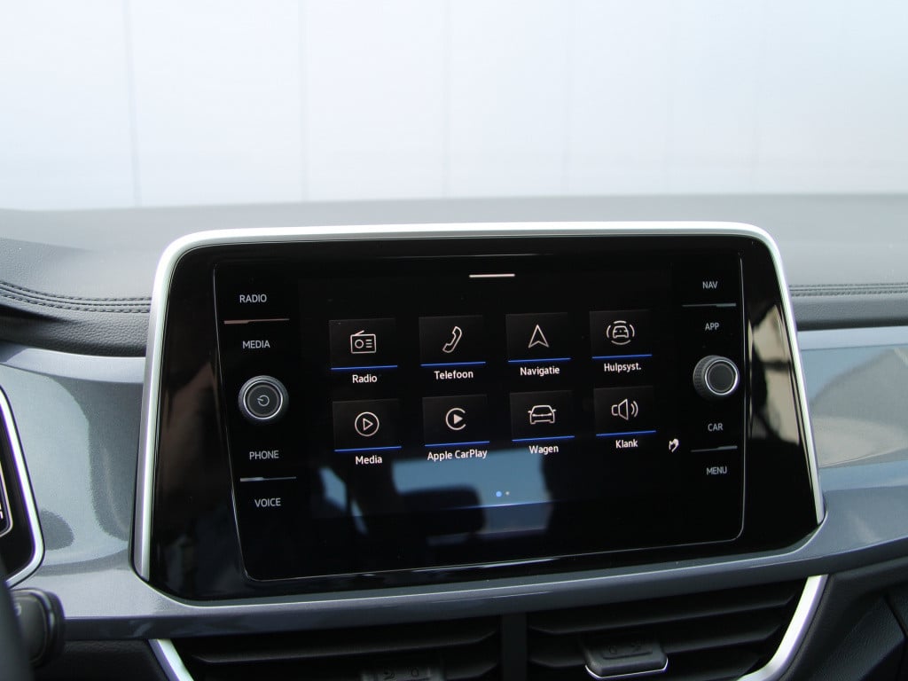Volkswagen T-roc 1.5 tsi 150pk dsg style | acc | lane | camera