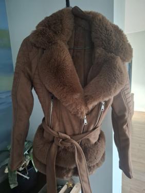 Nieuwe suede jas met bont