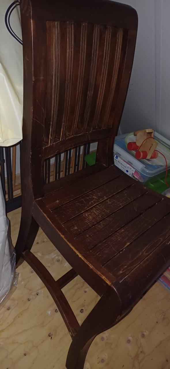 Teakhouten tafel met 2 stoelen donkere beits