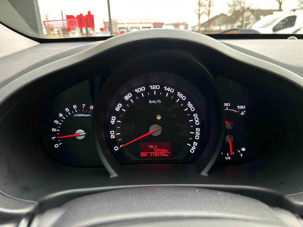 Kia Sportage 1.6 gdi x-tra // grote beurt + 4 nieuwe banden gehad //