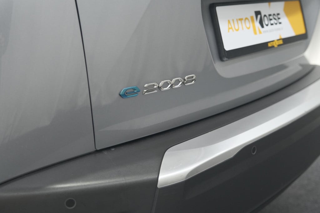 Peugeot E-2008 ev allure pack 50 kwh | 3 fase laadfunctie | camera | naviga