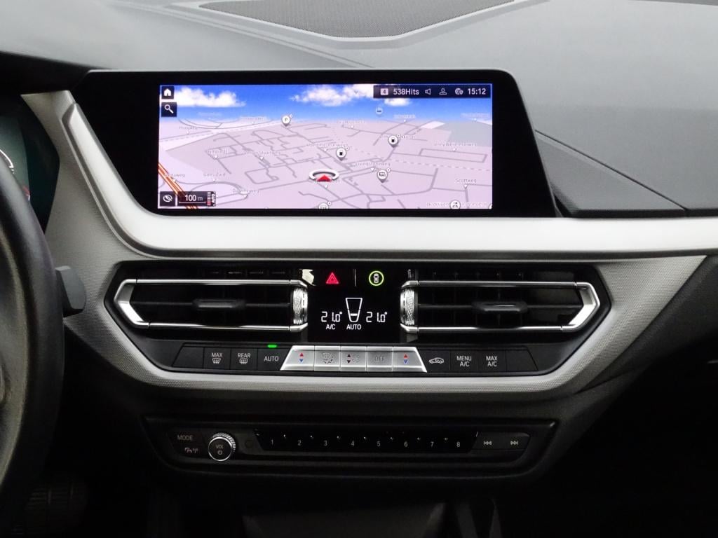 BMW 1 Serie 118i business edition | led | apple carplay /android auto