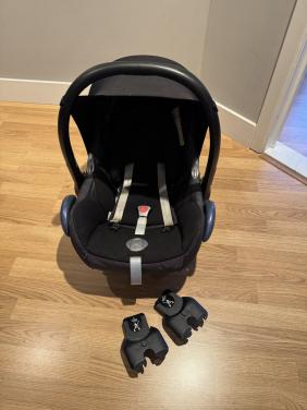 Maxi-Cosi autostoel met autostoeladapters