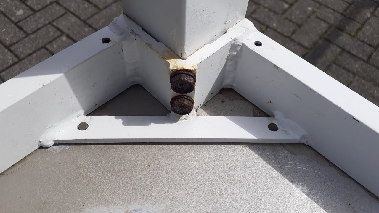 TAFEL eiken-blad met 2x Olievat / en 2xTAFEL aluminium