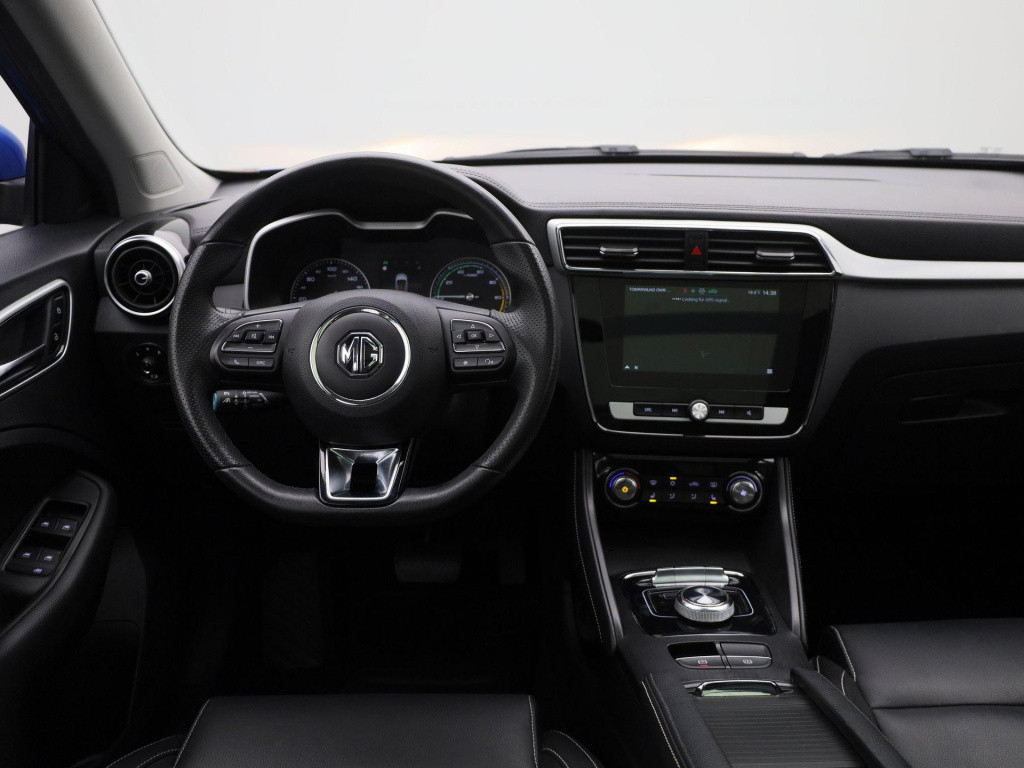 MG Zs-ev luxury 45 kwh automaat | panoramadak | leder | navigatie | airco |