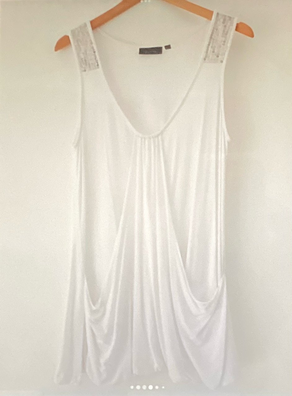 Prachtig tuniek met lovertjes op schouder maat xl