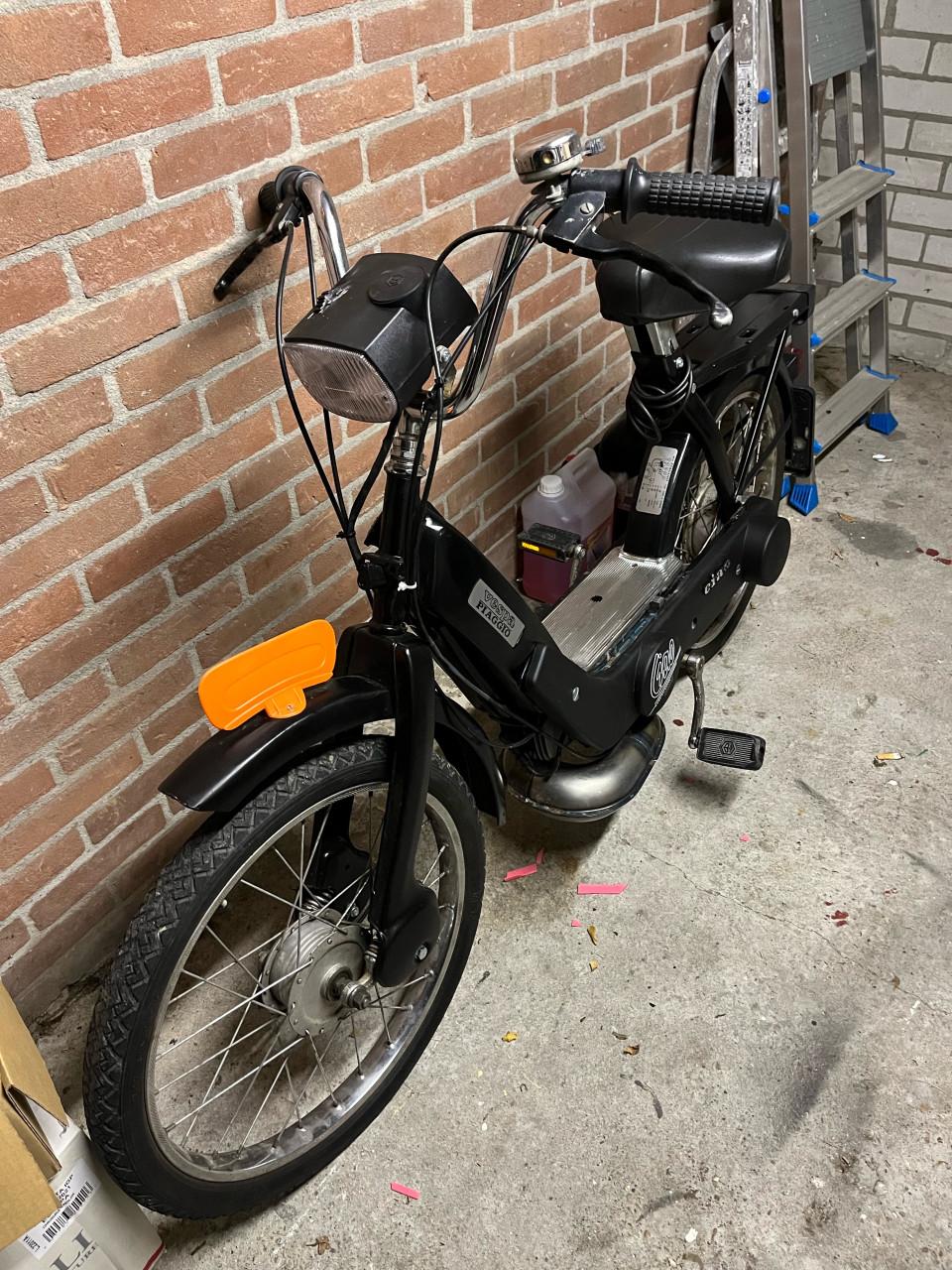 Vespa Ciao uit 1980 - Klassieke Snorfiets