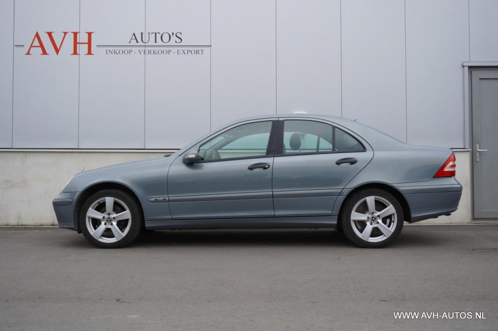 Mercedes-Benz C-Klasse 180 k. classic