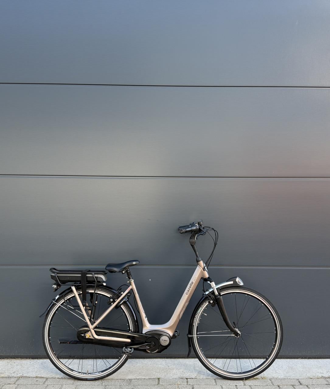 Gazelle Orange C8 middenmotor elektrische fiets 500WH