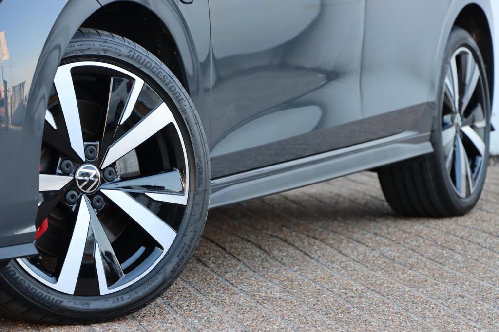 Volkswagen Golf 1.5 ehybrid gte 272pk dsg6