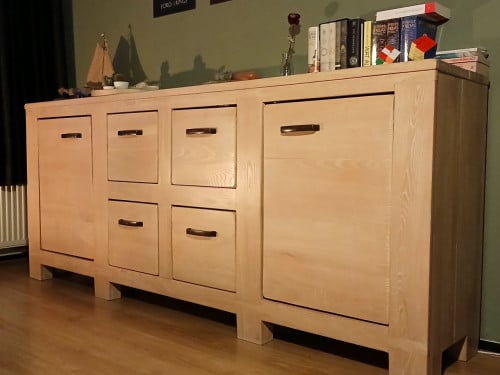 Eikenhouten dressoir
