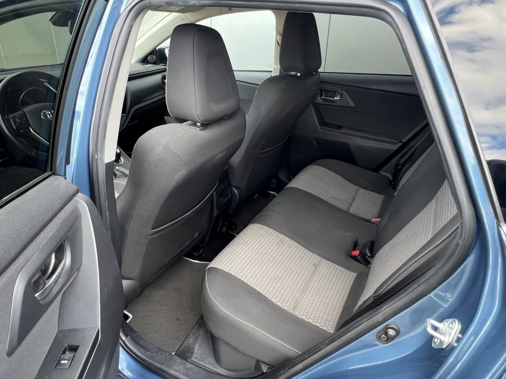 Toyota Auris touring sports 1.8 hybr. dynamic