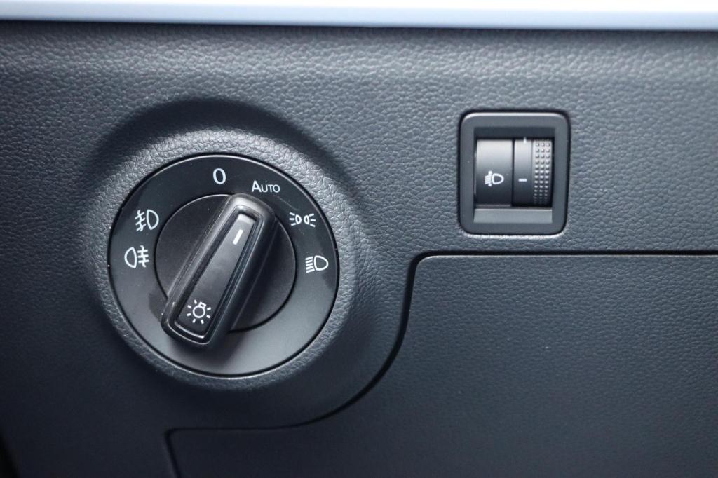 Seat Arona 1.0 tsi style | parkeersensoren | app connect | climate control