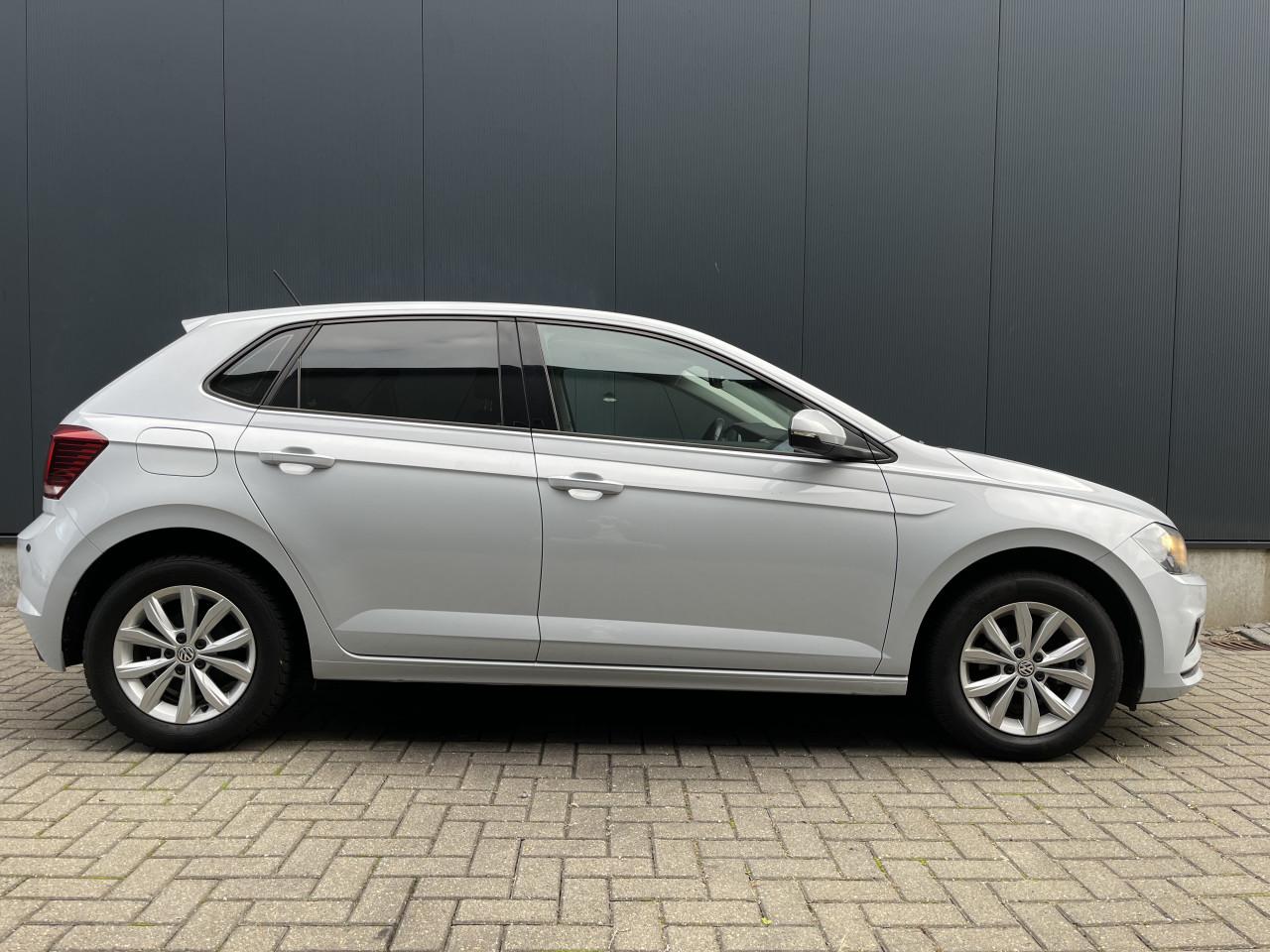 Volkswagen Polo 1.0 TSI Highline CLIMA, CruiseControl, CARPLAY