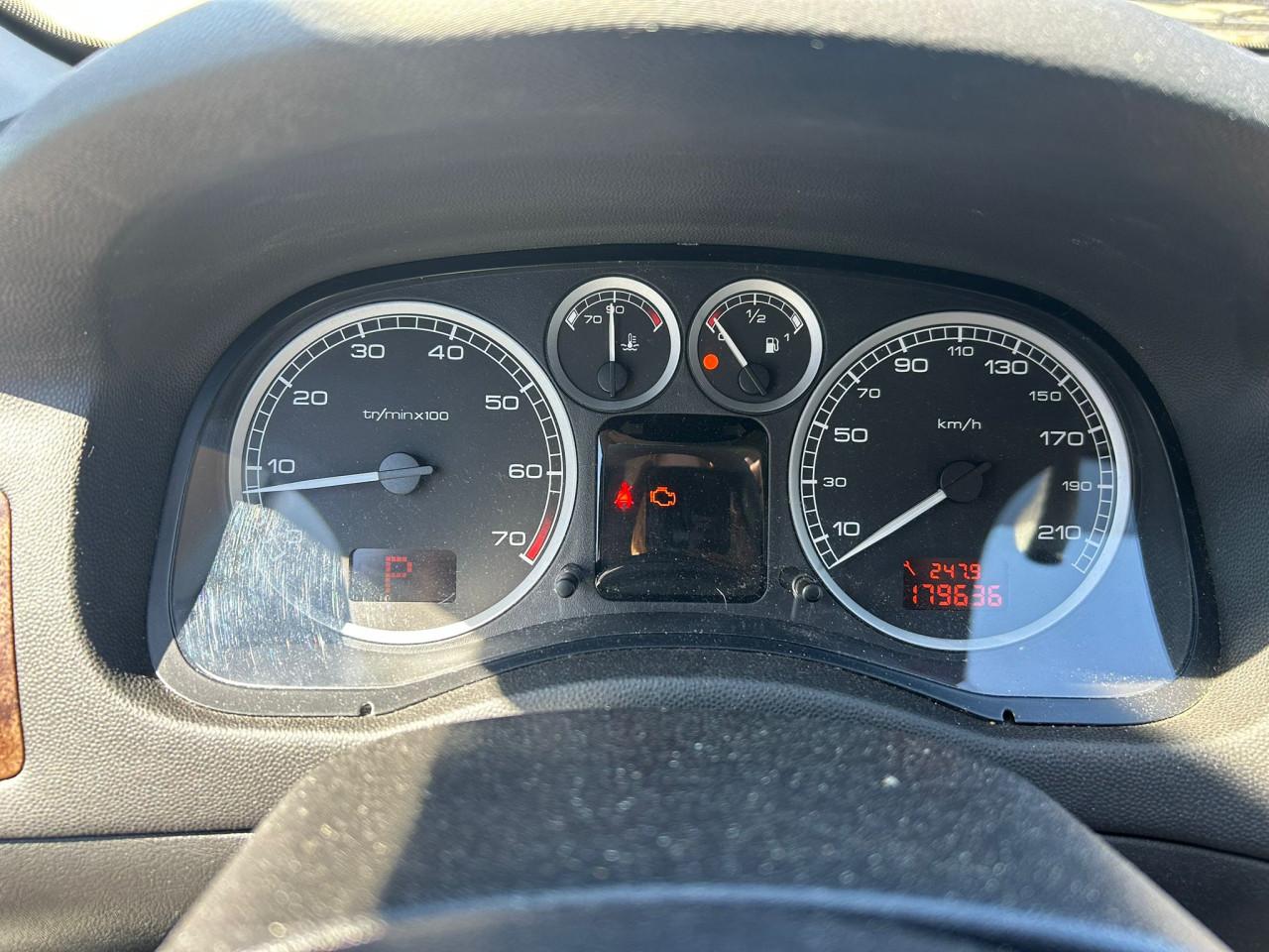 Peugeot 307 2.0-16V XT Pack Automaat! Lage KM Stand!