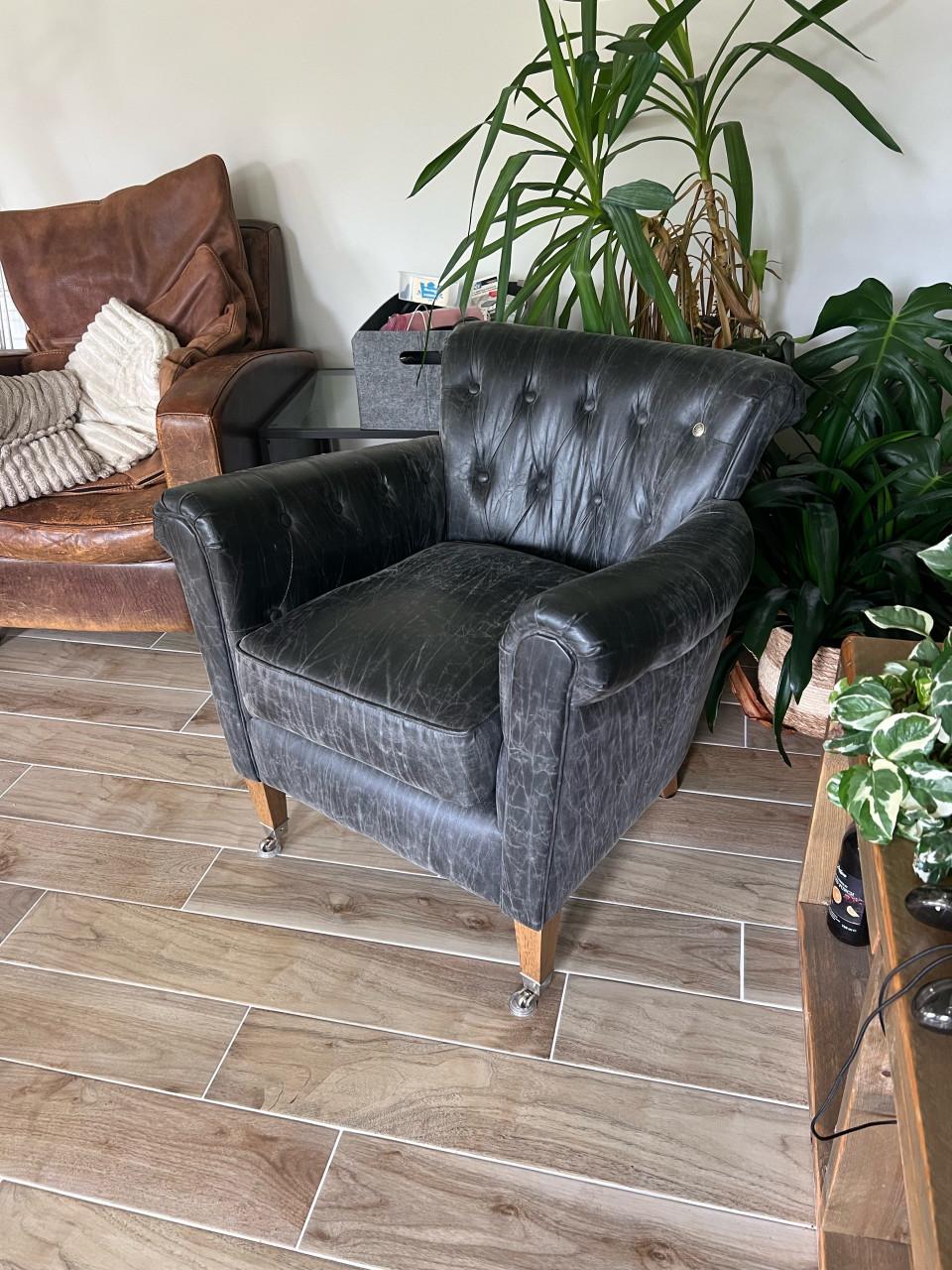 2 riviera maison stoelen als nieuw!