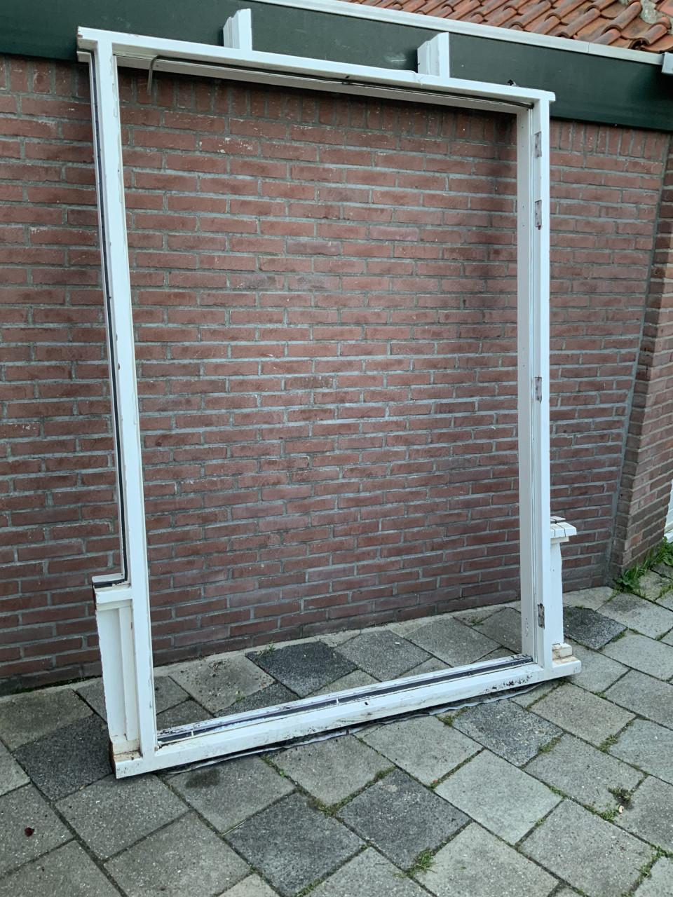 Tuindeuren met hout kozijn