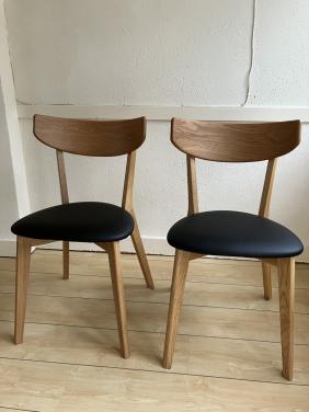 2 vintage STOELEN