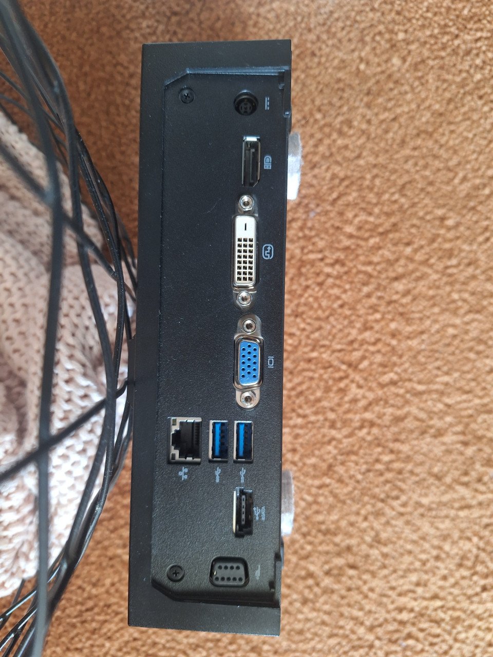 Te koop: Acer pc scherm en Dell laptop met dockingstation