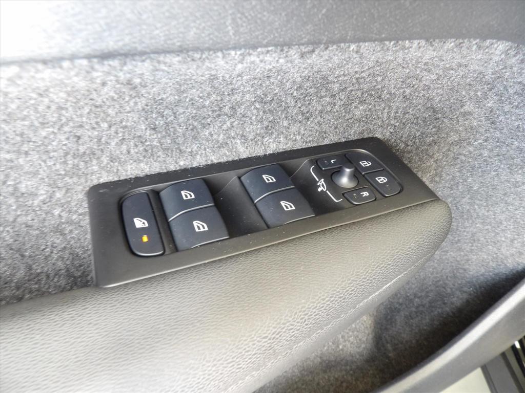 Volvo XC40 t4 twin engine 211pk geartronic inscription expression