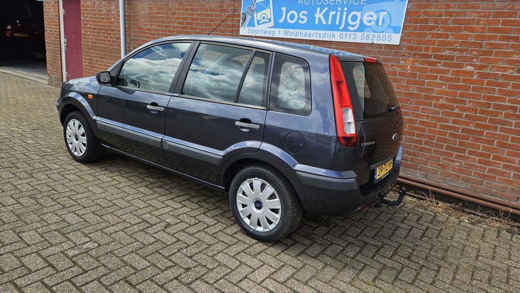 Ford Fusion 1.4-16v champion