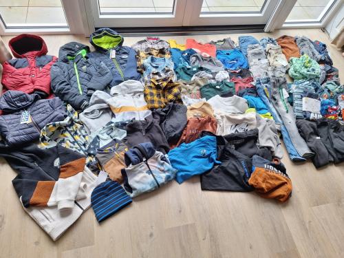 Mega pakket jongenskleding maat 122&128
