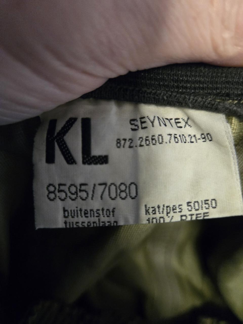 Camouflagebroek van het Nederlandse leger. Maat L