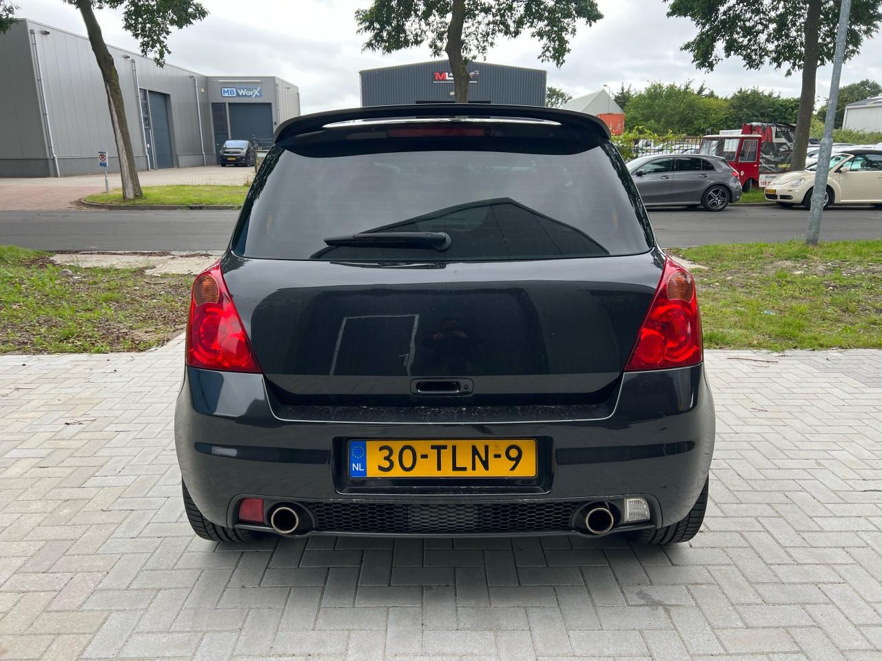 Suzuki Swift 1.6 Sport Velgen Dubbel uitlaat