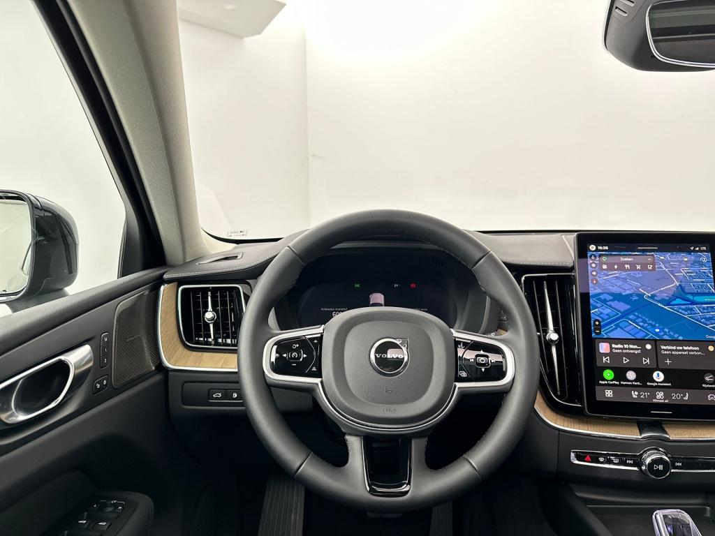 Volvo XC60 t6 398pk recharge ultra dark|