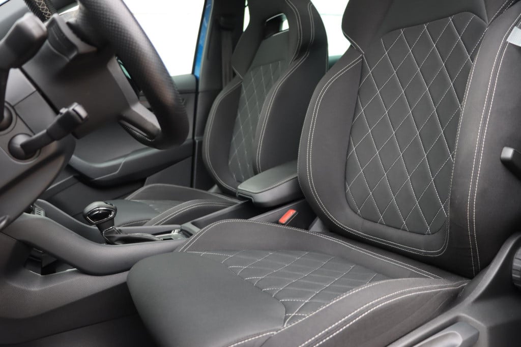Skoda Karoq 1.5 tsi act sportline business dsg7 150pk