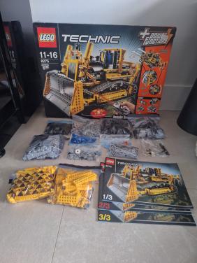 LEGO Technic bulldozer 8275 (2007)