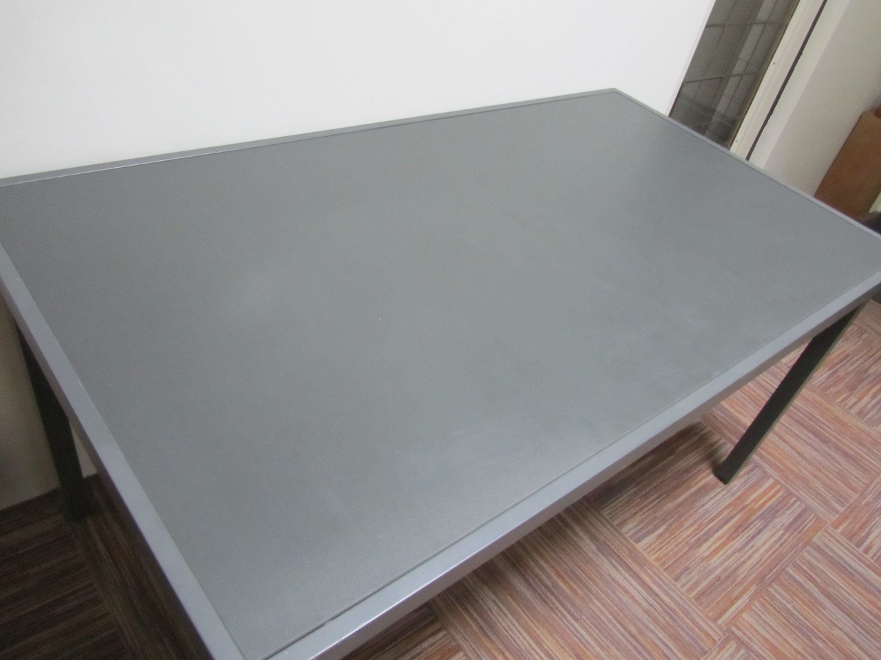Metalen rechthoekige tafel, antraciet