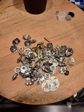 Bouten/ moeren/ ringen